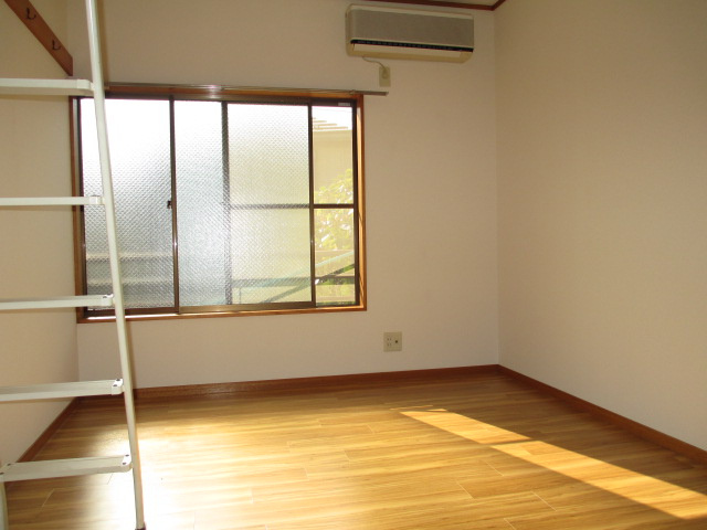 アベニュー四季の居間・リビング