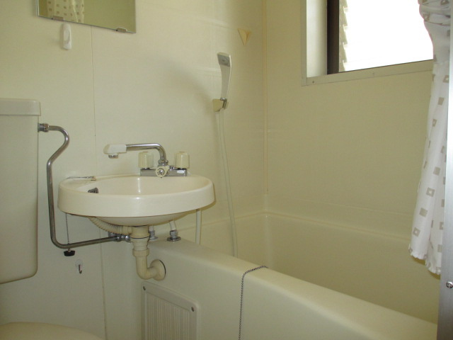 アベニュー四季の浴室