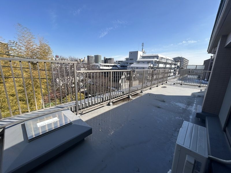グーディッシュ久米川のバルコニー