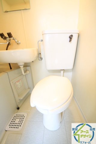 ラムール西明石のトイレ|※類似部屋