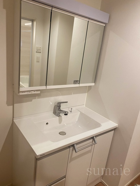 Ｋｏｌｅｔ王子神谷♯10の洗面所|洗面化粧台♪