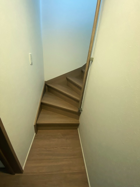 Ｋｏｌｅｔ王子神谷♯10の内装|階段