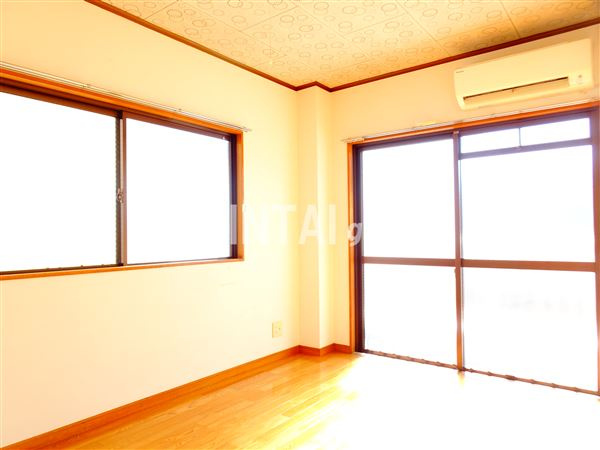 サンフラワーの居間・リビング