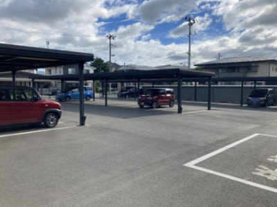 【駐車場】 | メイ・ブラッサム