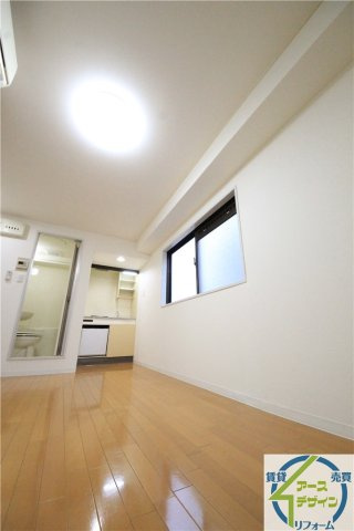 ラムール西明石の居間・リビング|※類似部屋