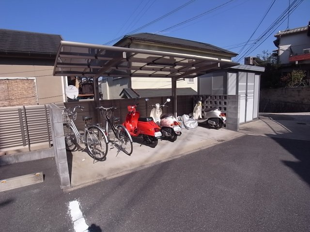シャーメゾン東松ヶ丘Ｂのエントランス