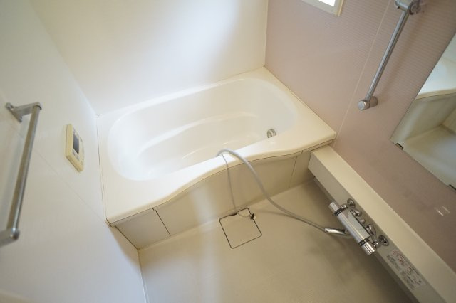 シャーメゾン東松ヶ丘Ｂの浴室