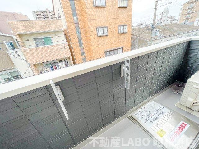 スペチアーレ平野西のバルコニー