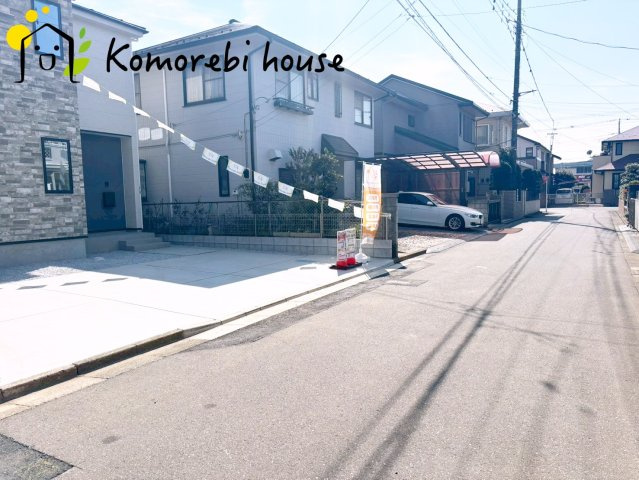 上尾市小泉　6期　新築一戸建て　グレース　01の前面道路含む現地写真|前面道路含む現地写真です