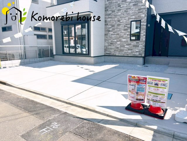 上尾市小泉　6期　新築一戸建て　グレース　01の駐車場|駐車場に車を止められます
