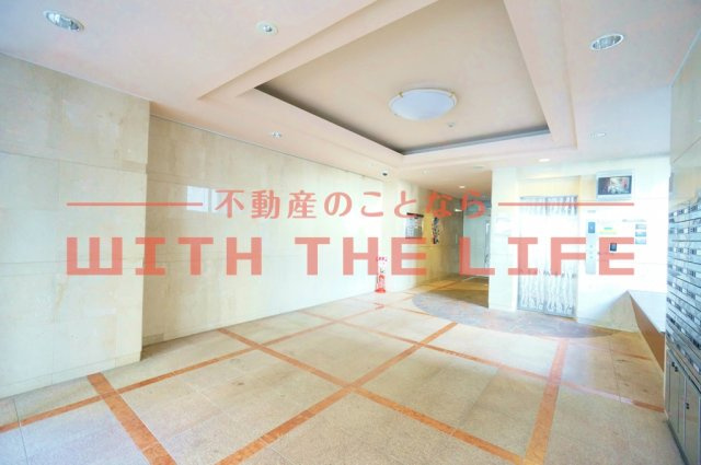 リード中央町【10,000円キャッシュバック対象物件】のロビー|ロビーです