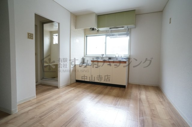 ブランシャンブルの和室|参考、同建物・反転間取りの号室