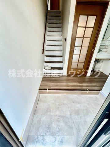 庄内栄町1丁目テラスハウスの玄関