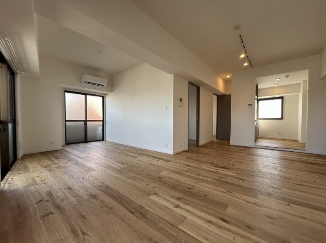 【居間・リビング】