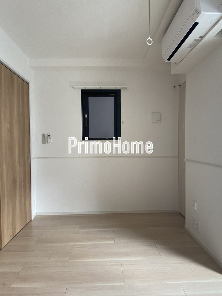 ベスティエ秋葉原の洋室