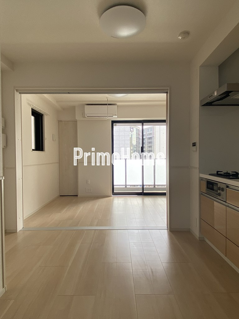 ベスティエ秋葉原の居間・リビング