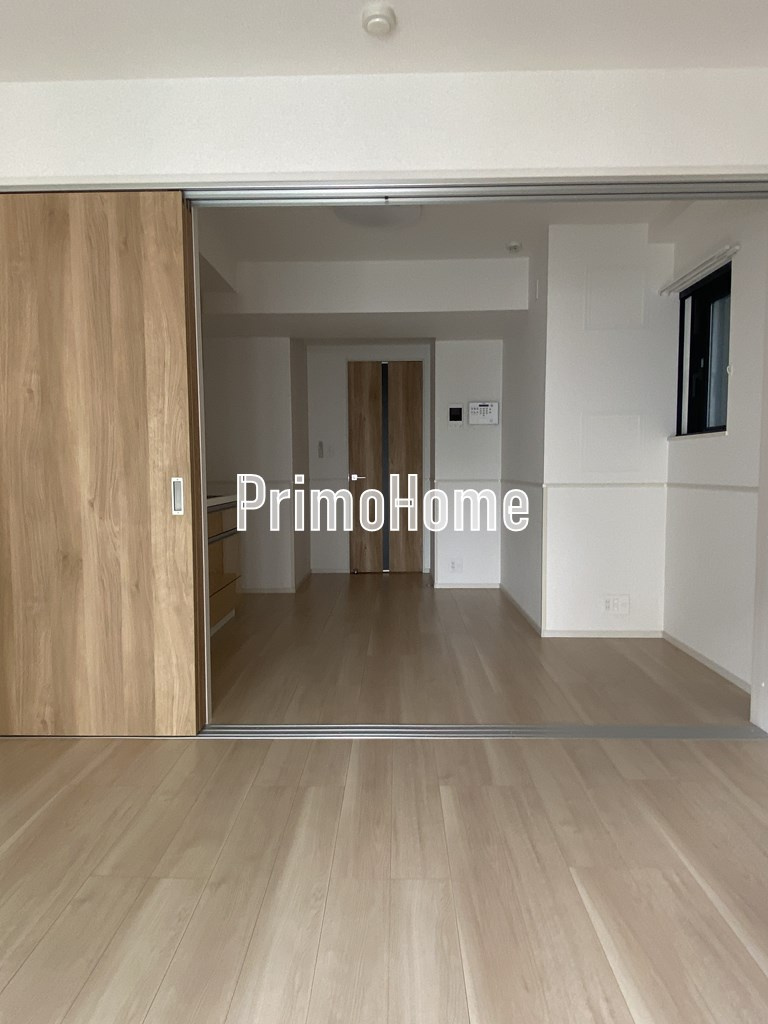 ベスティエ秋葉原の居間・リビング