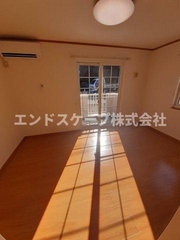 ヴィラ　桜Ａの居間・リビング|高崎、前橋のお部屋探しはエンドスケープまで！お客様の理想お聞かせ下さい♪