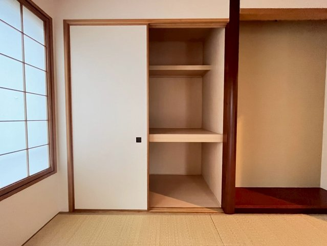 高丸1丁目戸建の収納