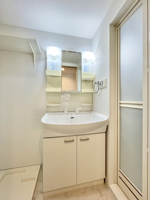 ディークレスト太子堂駅前Eastの洗面所