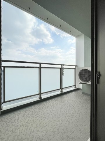 ディークレスト太子堂駅前Eastのバルコニー