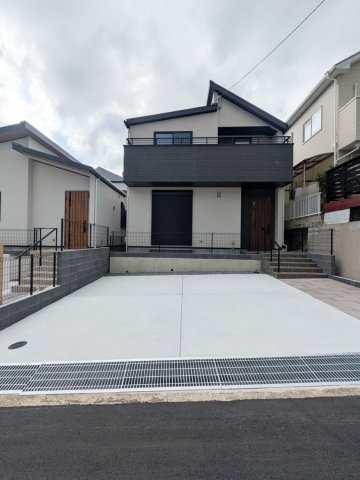 有野台６丁目マリンホーム施工新築一戸建２号地の駐車場