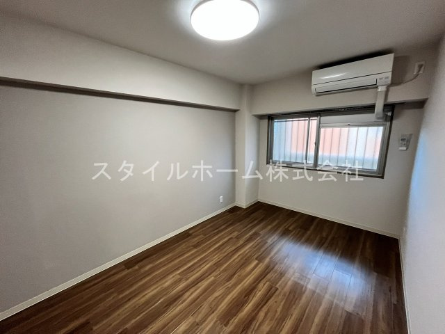 第一丸中マンションの居間・リビング