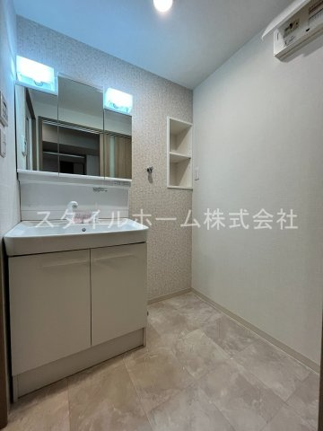 第一丸中マンションの洗面所