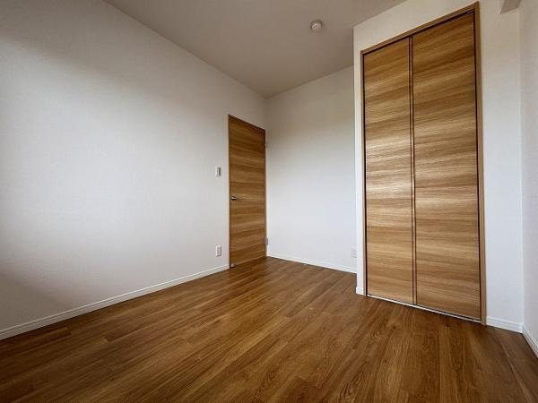 鷺沼東パーク・ホームズ弐番館の洋室|約5帖