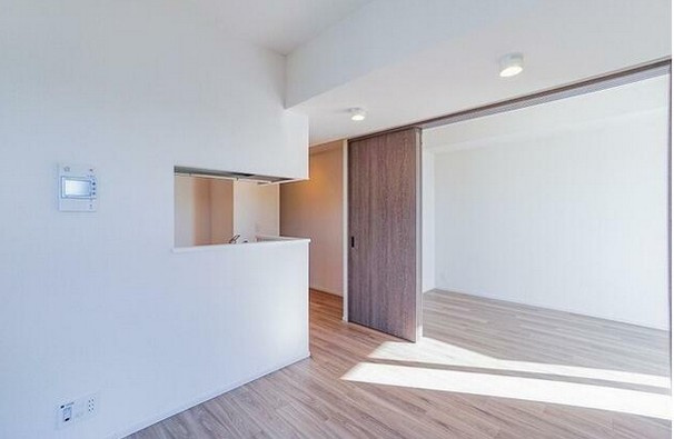 【居間・リビング】