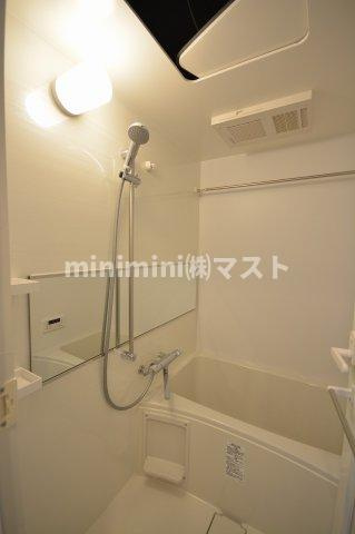 スプランディッド堀江の浴室
