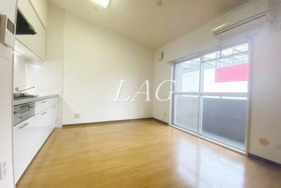 【居間・リビング】 | コーポレート相生 | 洋室のお部屋です。