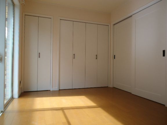 St.Northの居間・リビング|別部屋の写真です