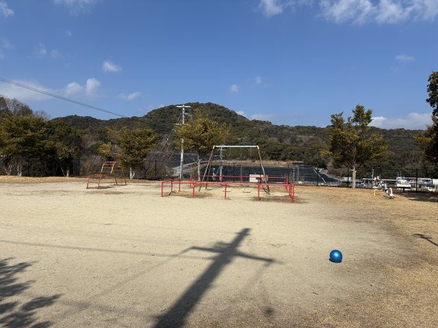 高知市池（望海ヶ丘）土地の周辺|くじら公園（北西に約230m）
