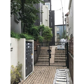 【エントランス】