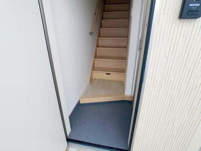 コンフォートワンの玄関