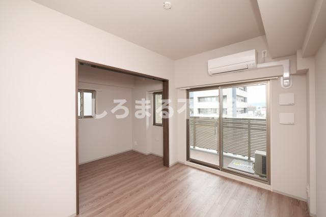 リヴェント福島の居間・リビング