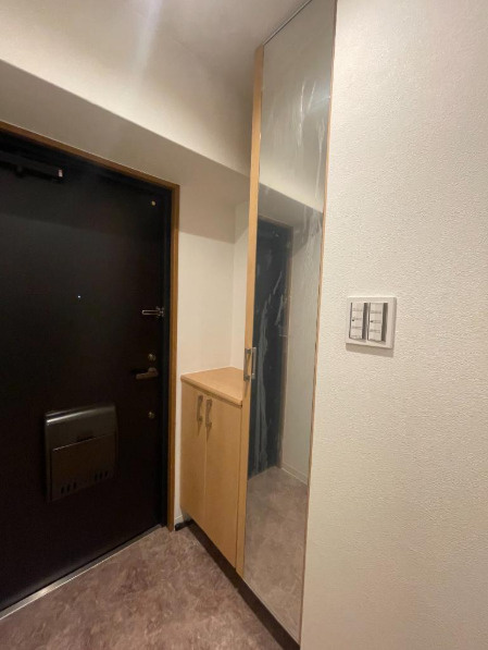 三条麩屋町アーバンライフの玄関