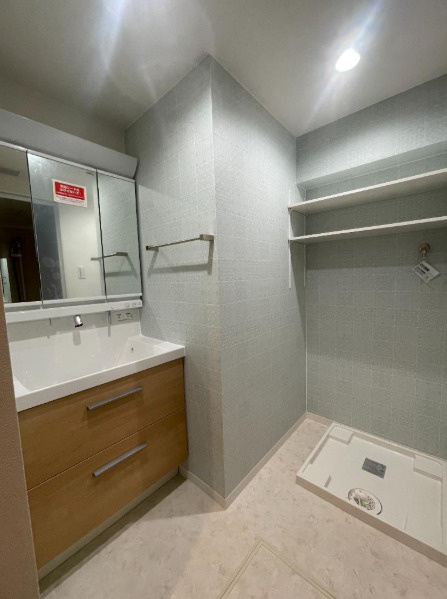 三条麩屋町アーバンライフの独立洗面台