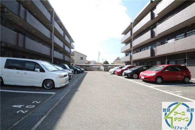 サニータウン　Ⅰの駐車場|駐車場完備です