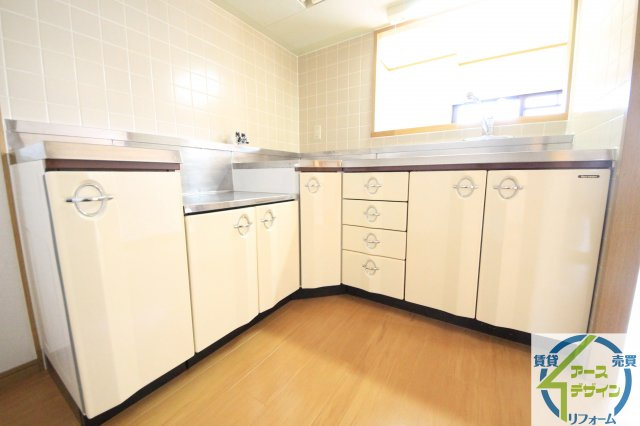 サニータウン　Ⅰのキッチン|※類似部屋