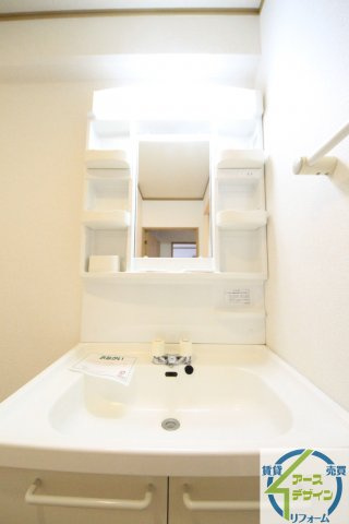 サニータウン　Ⅰの独立洗面台|※類似部屋