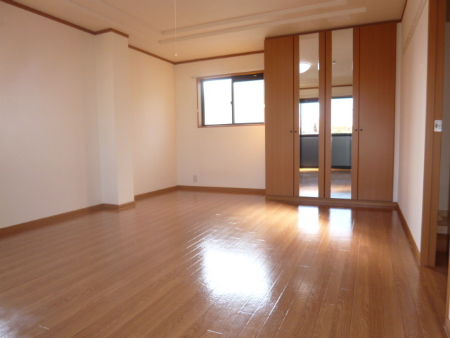 プロニティ野口の洋室