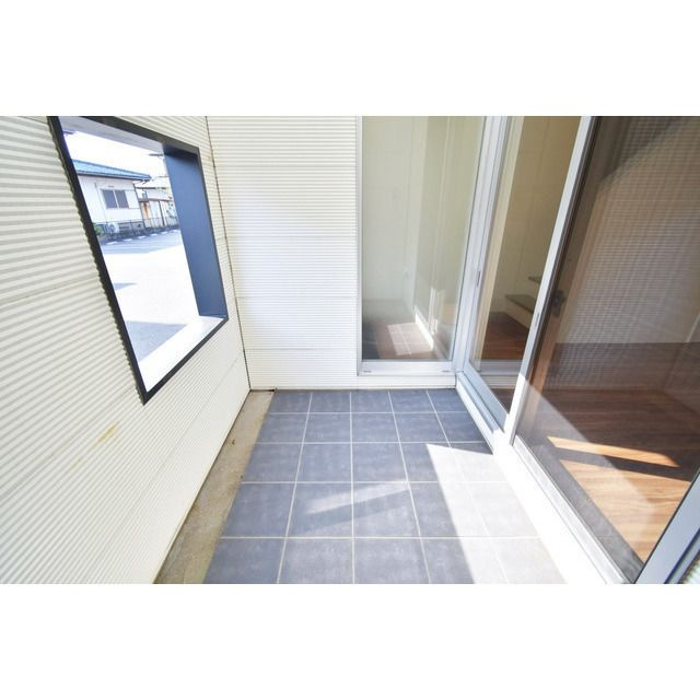 nido Padure Rozaのバルコニー|陽当たり良好なバルコニーです♪