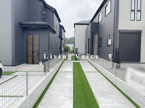 【外観】 | 【仲介手数料０円】綾瀬市小園6期　新築一戸建て　全7棟 | 2号棟　綾瀬市小園6期　新築一戸建て　全7棟