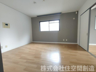 【居間・リビング】 | グランドハイツ豊中 | ※同タイプの写真となり、実際のお部屋とは異なる場合があります