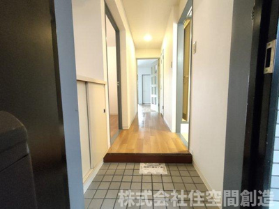 【玄関】 | グランドハイツ豊中 | ※同タイプの写真となり、実際のお部屋とは異なる場合があります