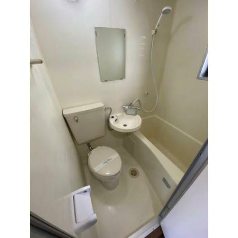 横浜市神奈川区神大寺１丁目のアパートの浴室