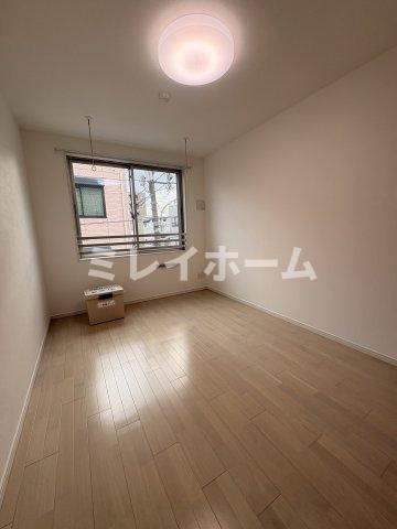 羽田六間堀レジデンスの居間・リビング