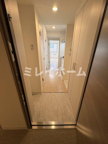 羽田六間堀レジデンスの玄関